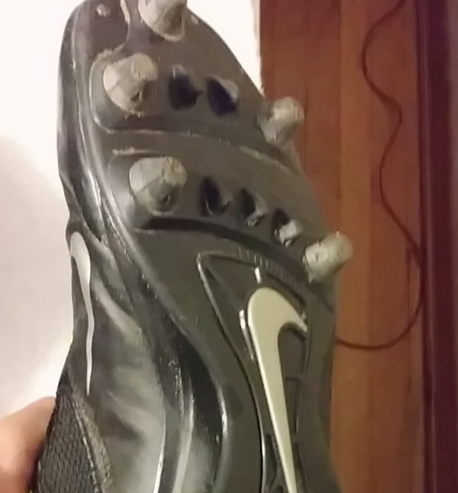 Cleats - Picture 3 of 5